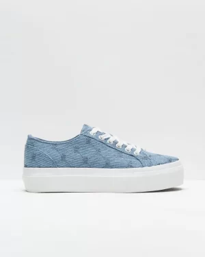 CASUAL BLUE SNEAKERS